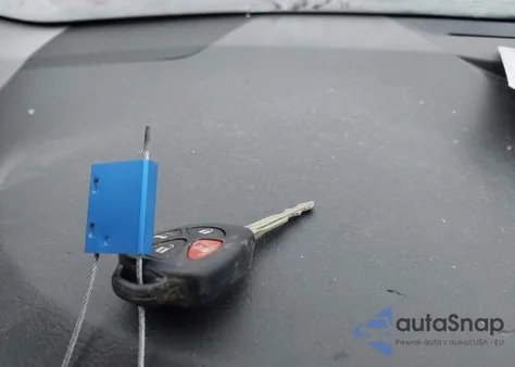 2011 Toyota Camry Se z USA, uszkodzony, nr VIN 4T1BF3EK3BU733024